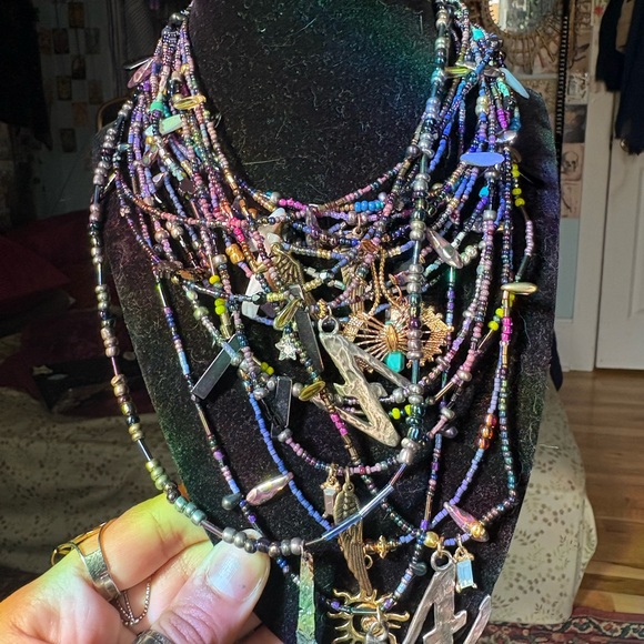 Multicolor Beaded Necklace Set - Picture 4 of 4